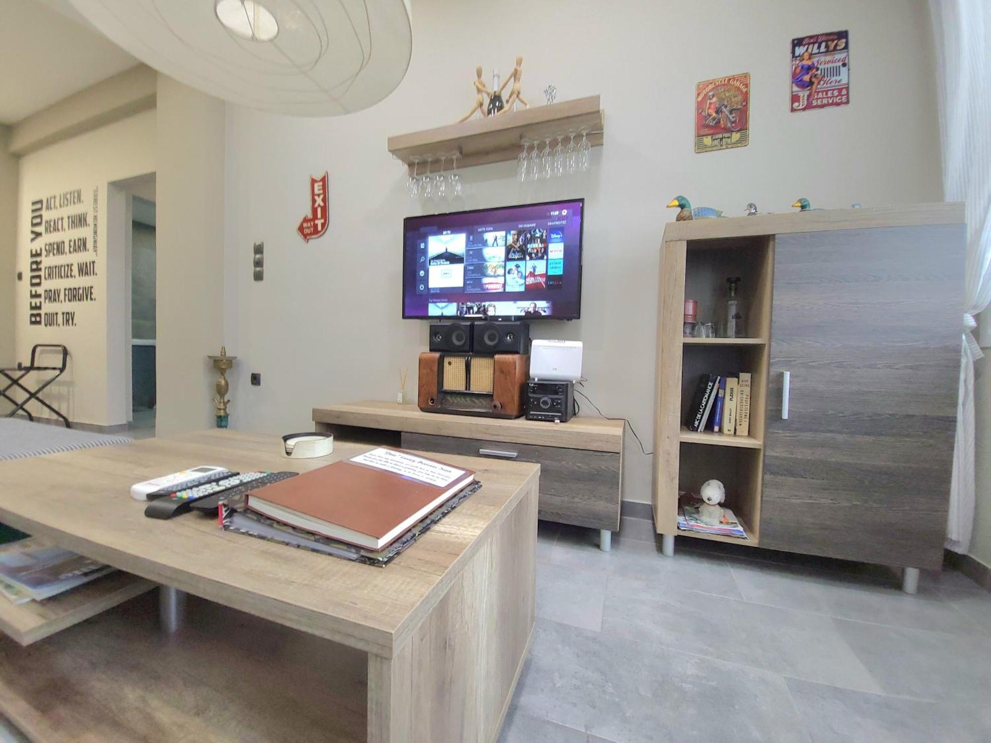 “Zeus”, Stylish Luxury Business Suite In The Heart Of Athens. Dış mekan fotoğraf